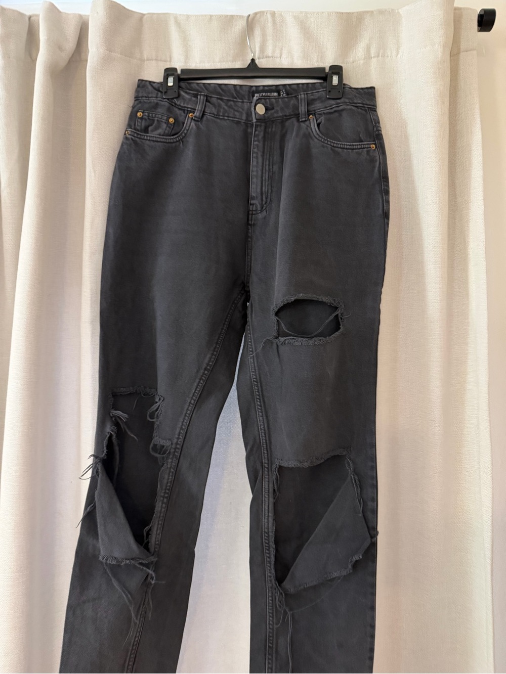 PrettyLittleThing Black High-Waist Ripped Jeans